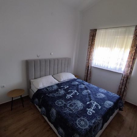 Apartmani Bakran 로파르 외부 사진