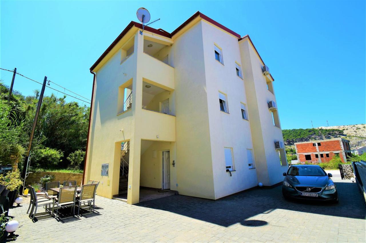 Apartmani Bakran 로파르 외부 사진