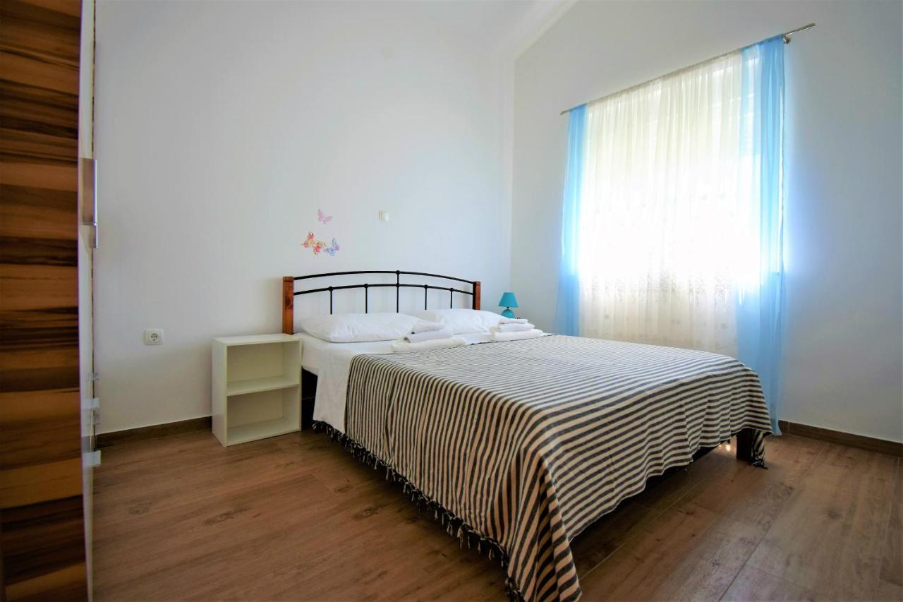 Apartmani Bakran 로파르 외부 사진