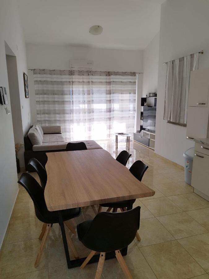 Apartmani Bakran 로파르 외부 사진